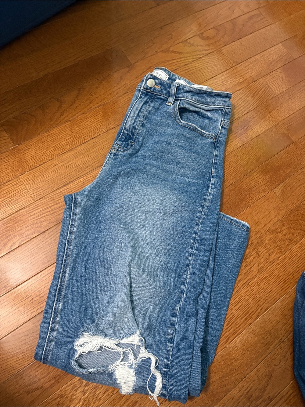 Kancan Women’s Blue Distressed High-Rise Jeans size 27